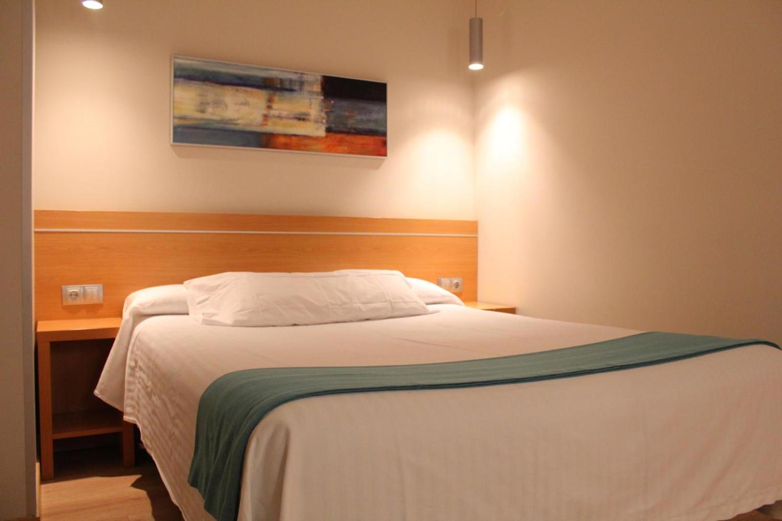Hostal Aralar Aizoáin Екстериор снимка