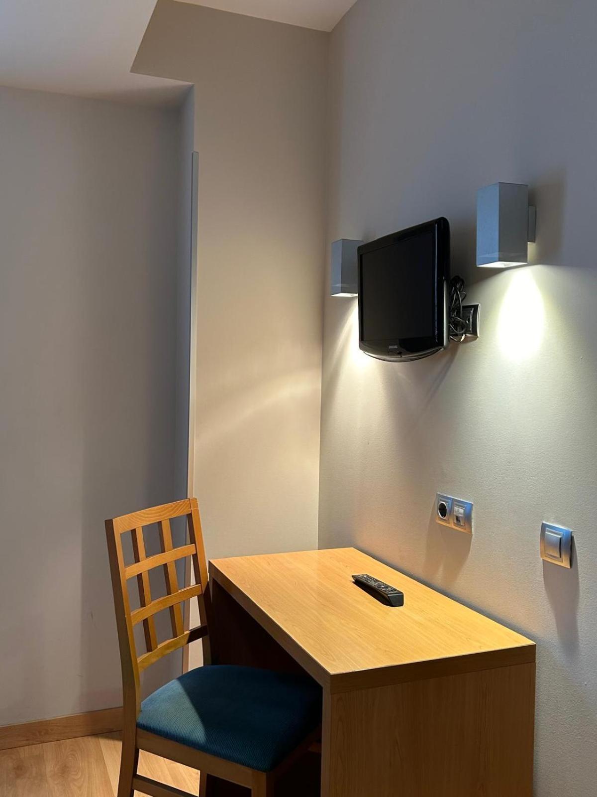Hostal Aralar Aizoáin Екстериор снимка