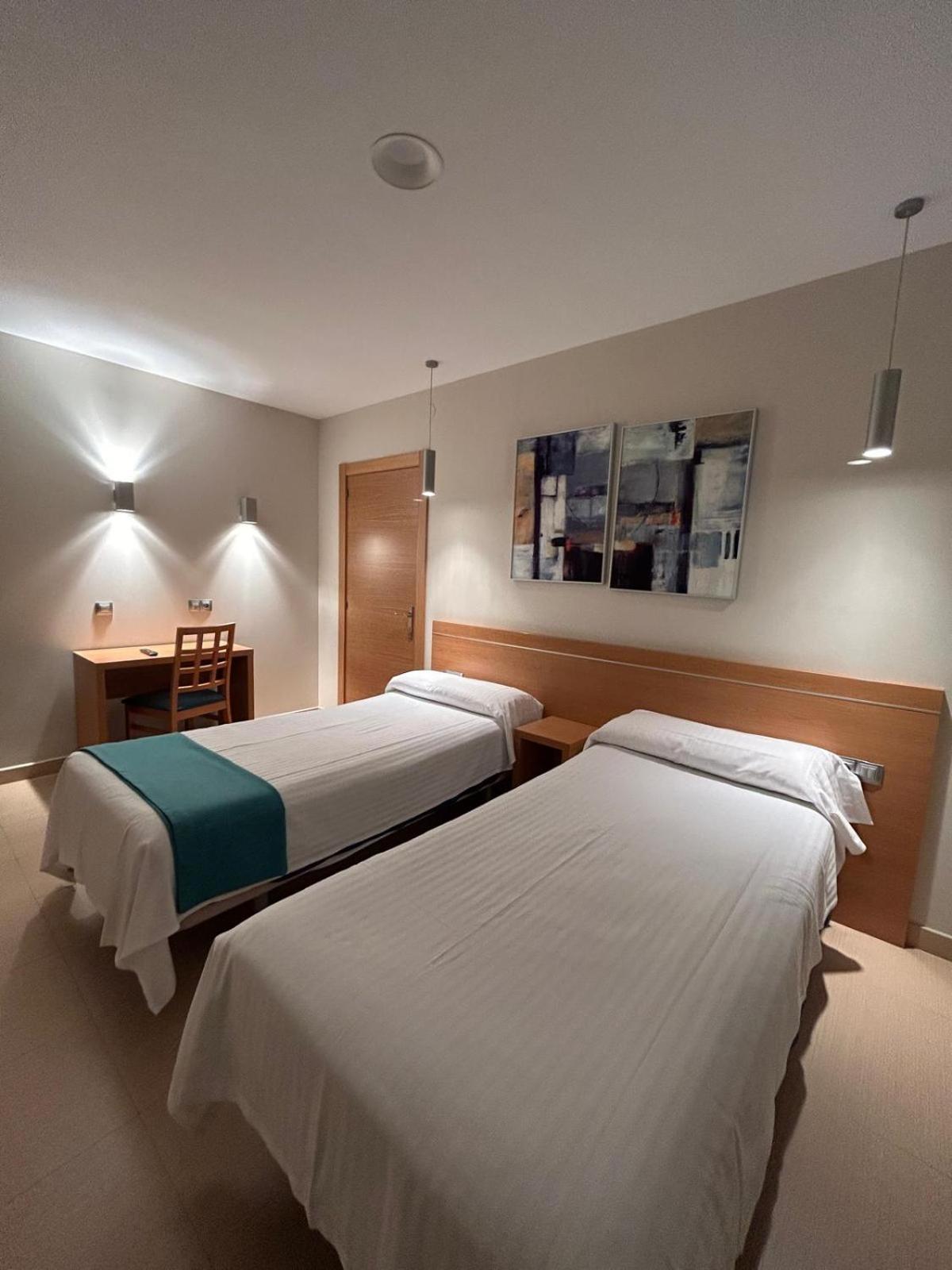 Hostal Aralar Aizoáin Екстериор снимка