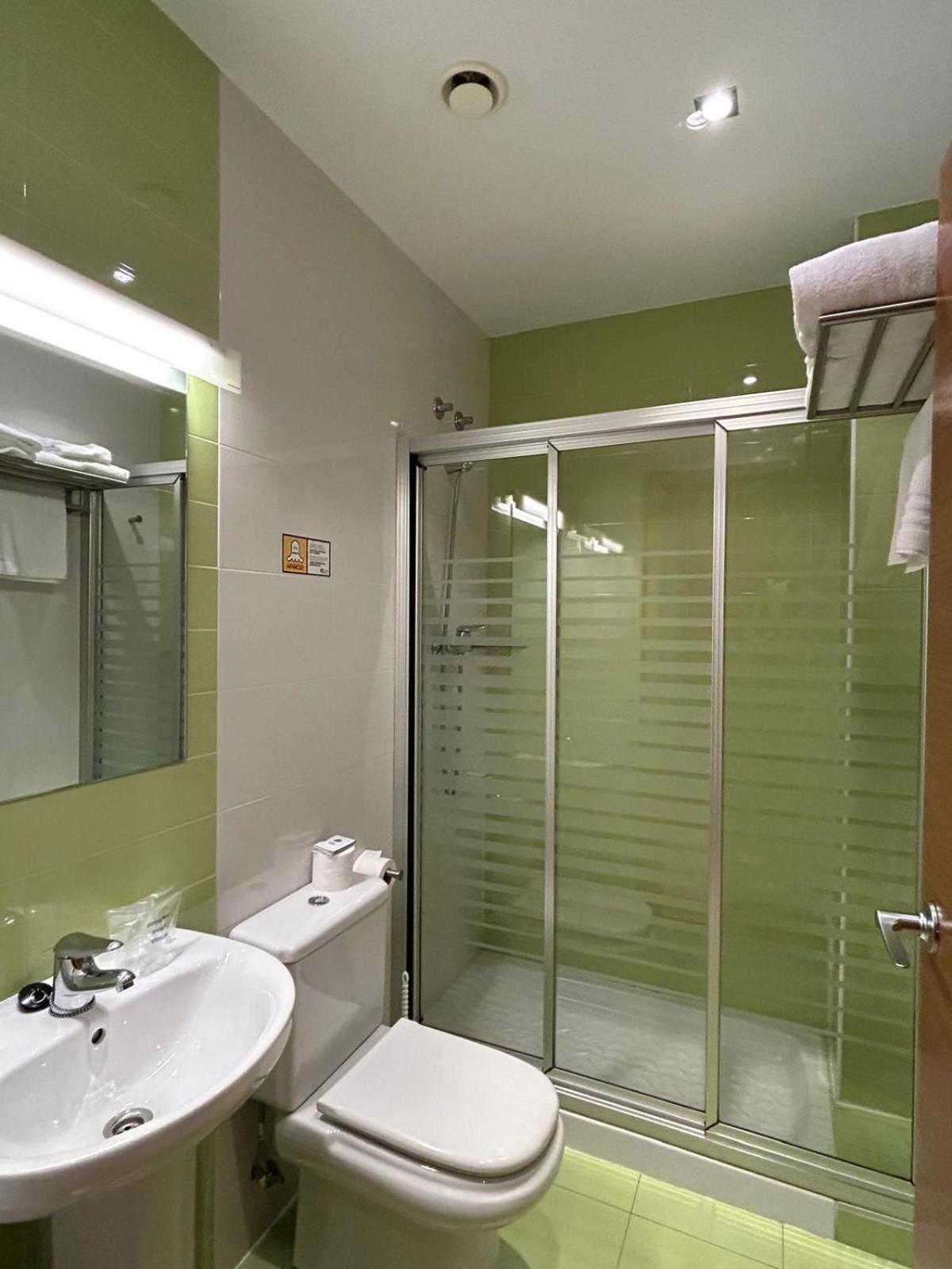 Hostal Aralar Aizoáin Екстериор снимка