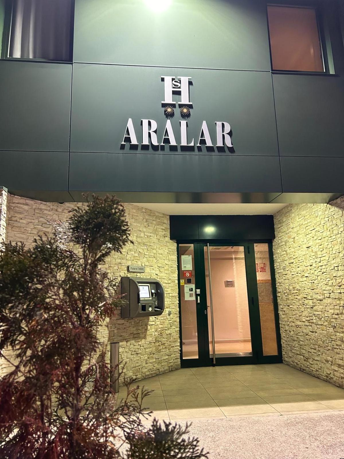 Hostal Aralar Aizoáin Екстериор снимка